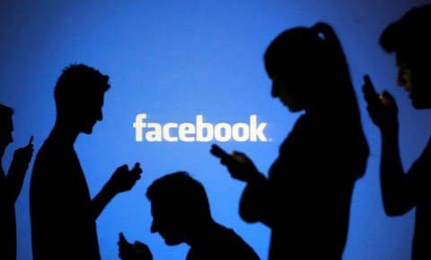 Web Designer Offering Facebook Power Tips - Saddleworth - Oldham